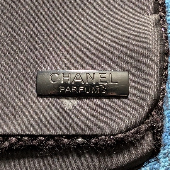 BLACK CHANEL PARFUMS MAKEUP COSMETIC TOILETRY BAG - Picture 2 of 7